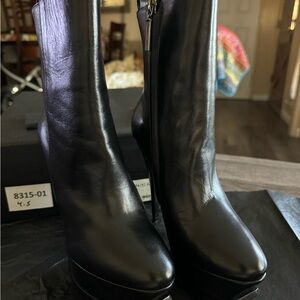 Yves Saint Laurent Tribute Platform Calf Boots New Black Size 34.5/4.5